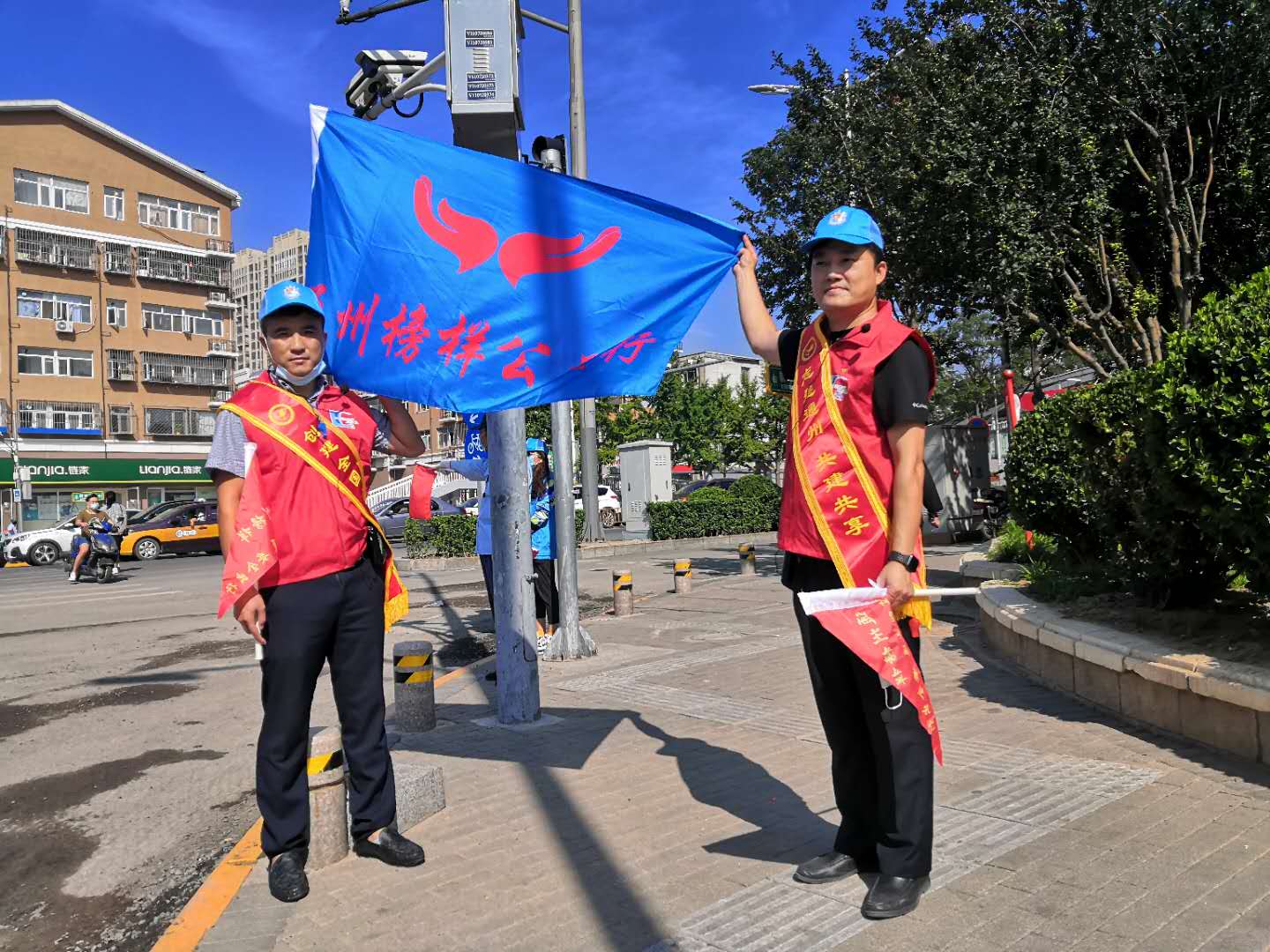 <strong>大鸡吧操女人</strong>